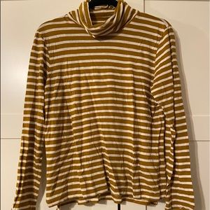 Madewell whisper turtleneck. Size M